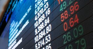 ‏القيمة السوقية للأسهم السعودية تتراجع بنسبة 0.5% نهاية الأسبوع الماضي.. و3.81% ملكية المستثمر الأجنبي