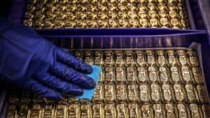 UAE: Gold prices drop Dh2 per gram after hitting record high