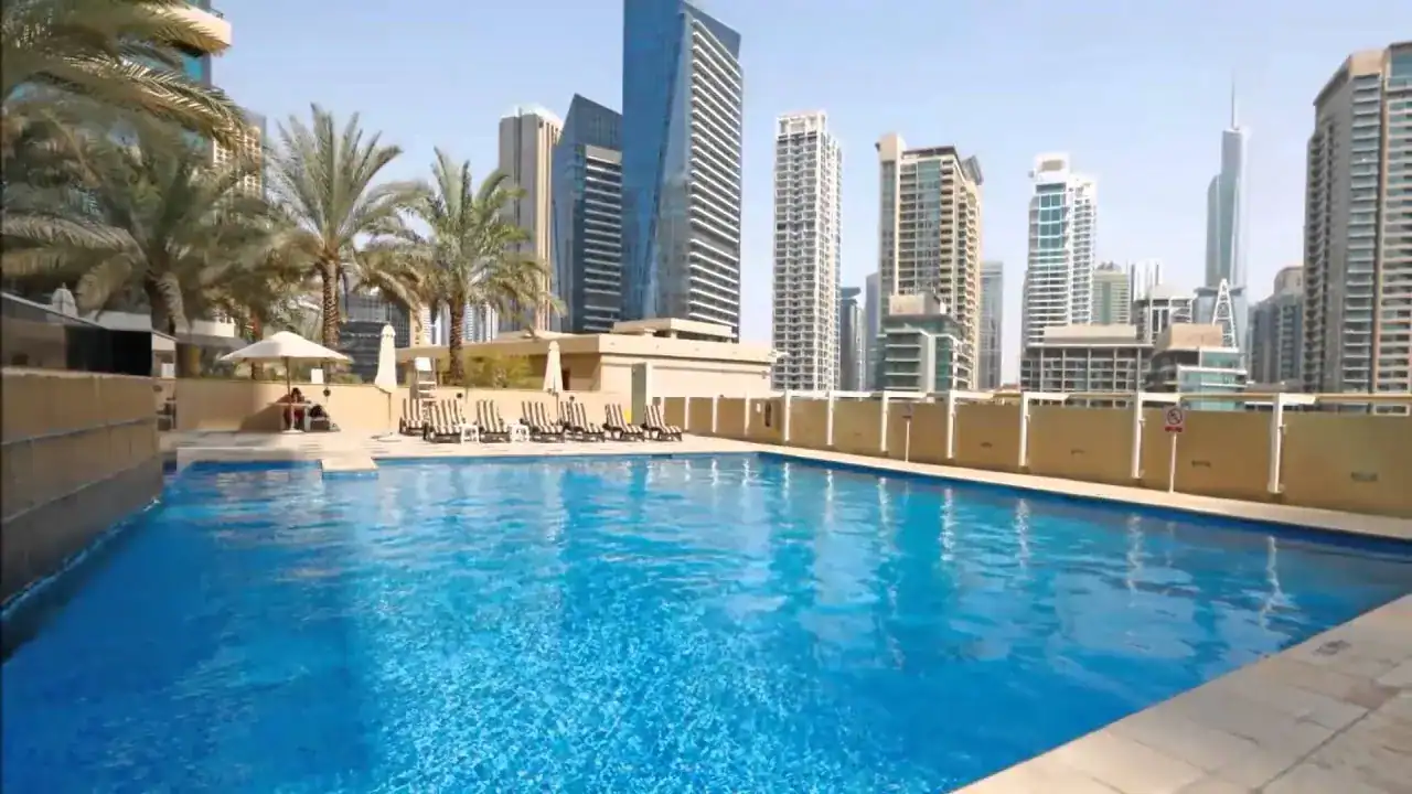 Al Sahab Tower in Dubai Marina