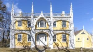 Here Comes the Real Estate: Kennebunk Serves Up a Delicious ‘Wedding Cake House’ for $2.6M
