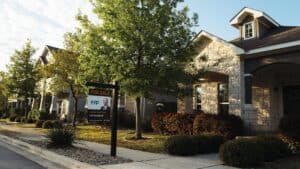 Existing-Home Sales Surge in a Positive Sign for This Year’s Housing Market