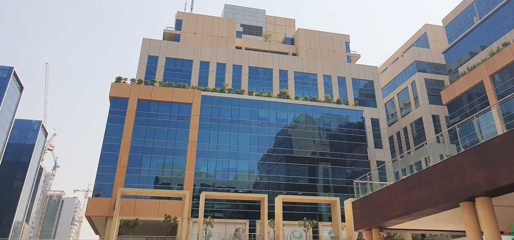 باي سكوير 13، الخليج التجاري
