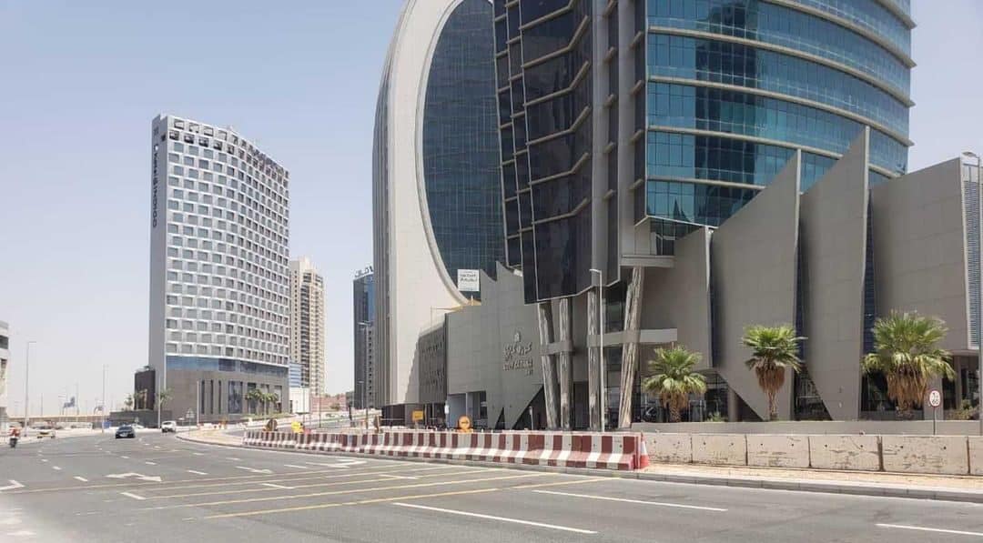 برج بي تو بي، الخليج التجاري