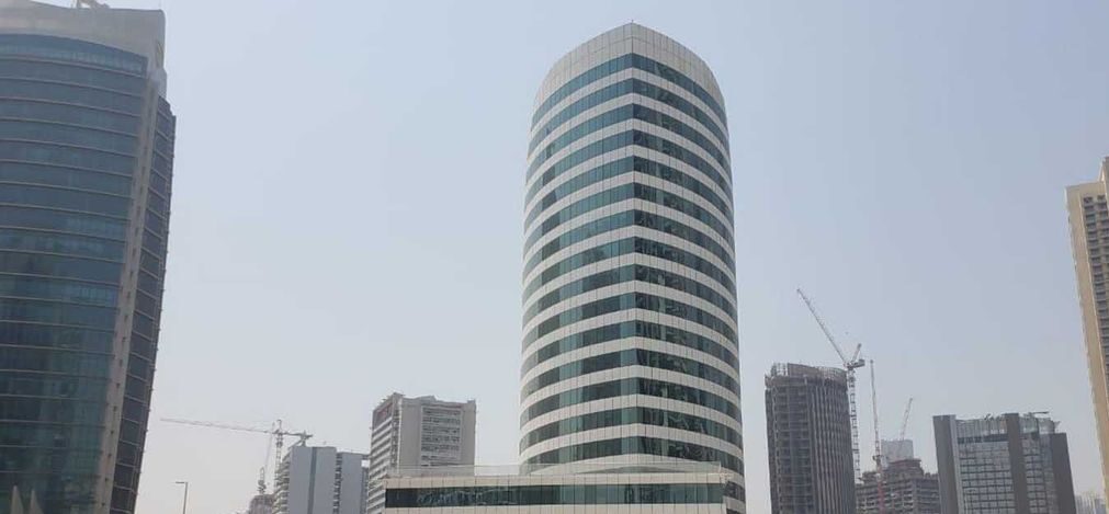إمباير هايتس B، الخليج التجاري