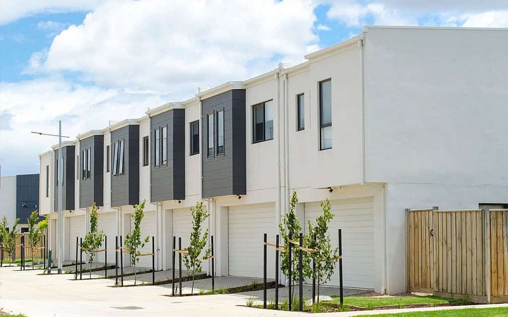 Renting a Villa vs Townhouse in Dubai