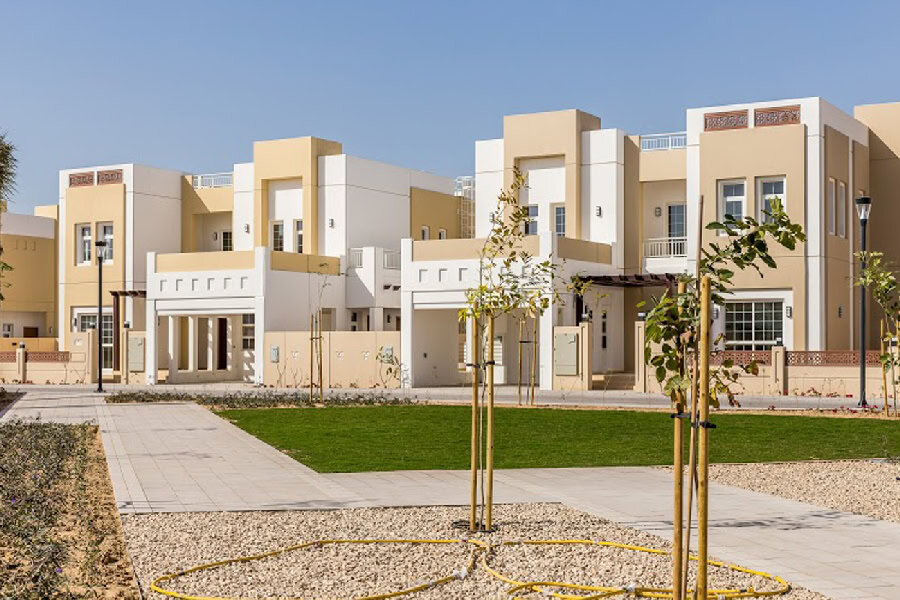 Renting a Villa vs Townhouse in Dubai