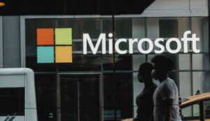 مايكروسوفت تستثمر 1.5 مليار دولار في جي 42 الإماراتية