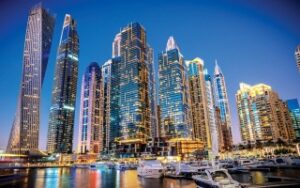 أسعار عقارات دبي في أبريل تتجاوز ذروة 2014