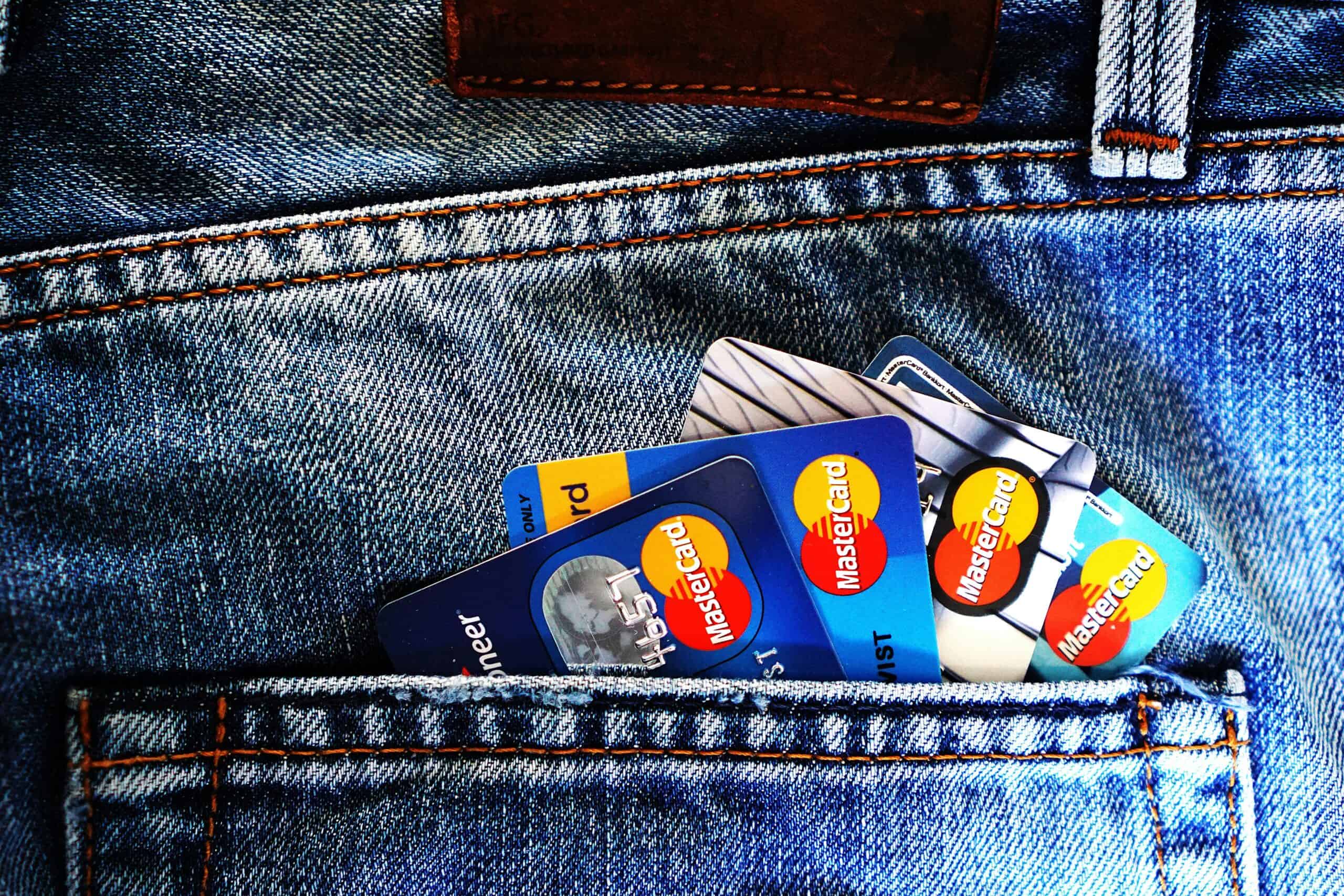 How to Get and Check Your Credit Score in Dubai Online