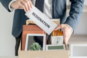 How to Resign from Your Job in the UAE without Legal Issues