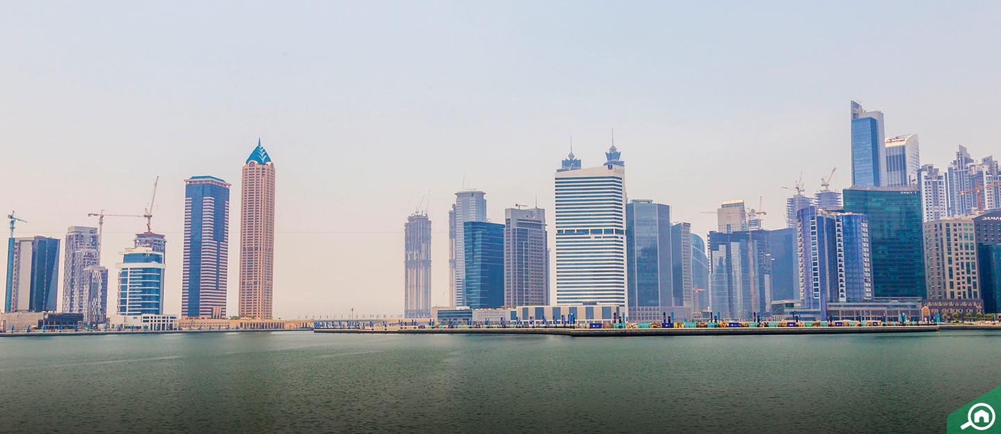 المباني الأكثر طلباً لاستئجار المكاتب في الخليج التجاري دبي