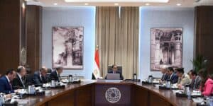 Egyptian Prime Minister follows up on efforts to increase strategic reserves of essential commodities
