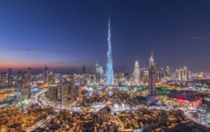 بيع 3 قطع أرض بـ 465 مليون درهم في دبي اليوم