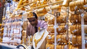 UAE: Gold prices inch higher in early trade after falling Dh1.5 per gram earlier