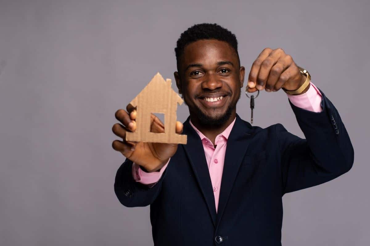 Becoming a Real Estate Agent in Gabon
