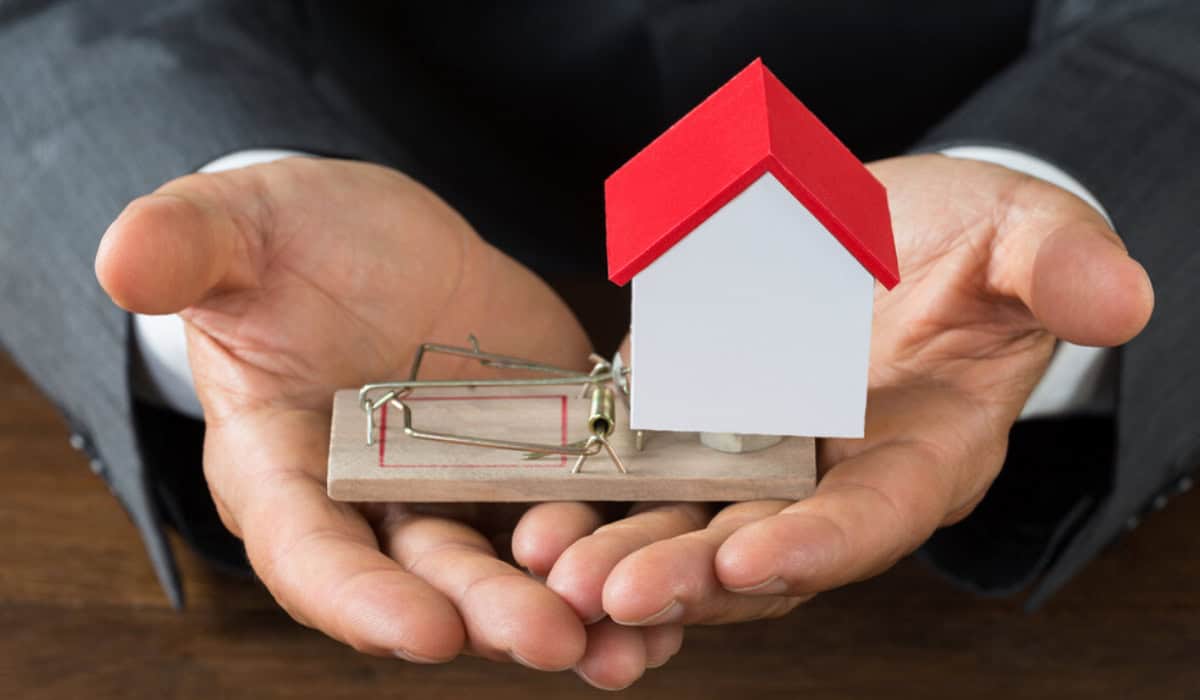 How AI Can Help Combat Real Estate Fraud