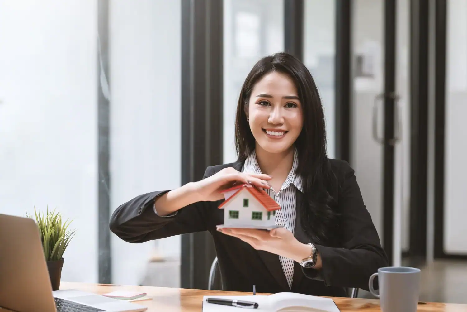 How to Be a Real Estate Agent in Thailand