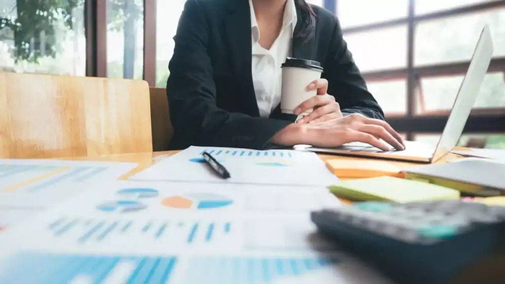 Investment Portfolio Management via MLS