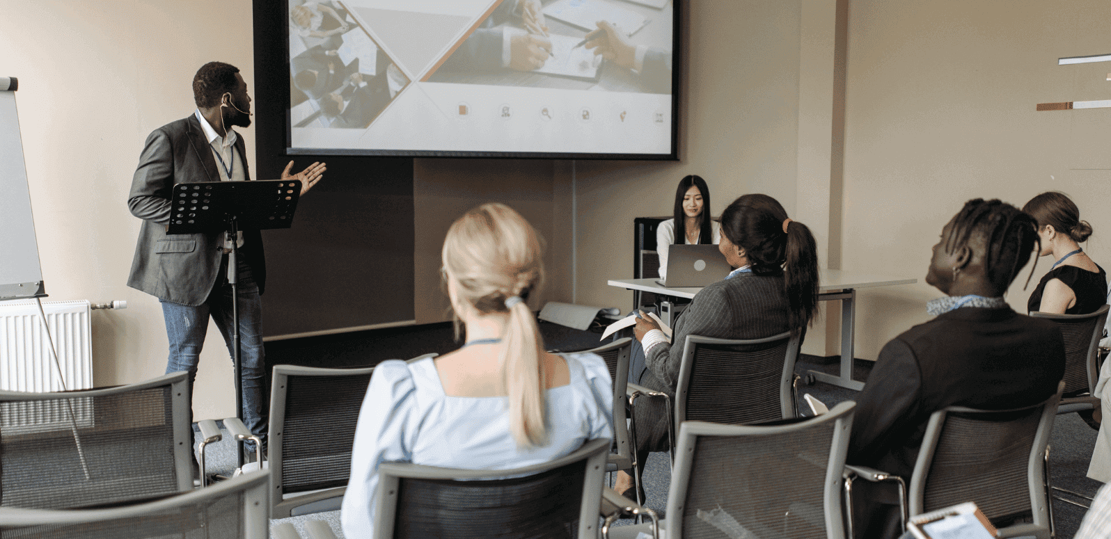 Developing Onboarding Programs for New Agents
