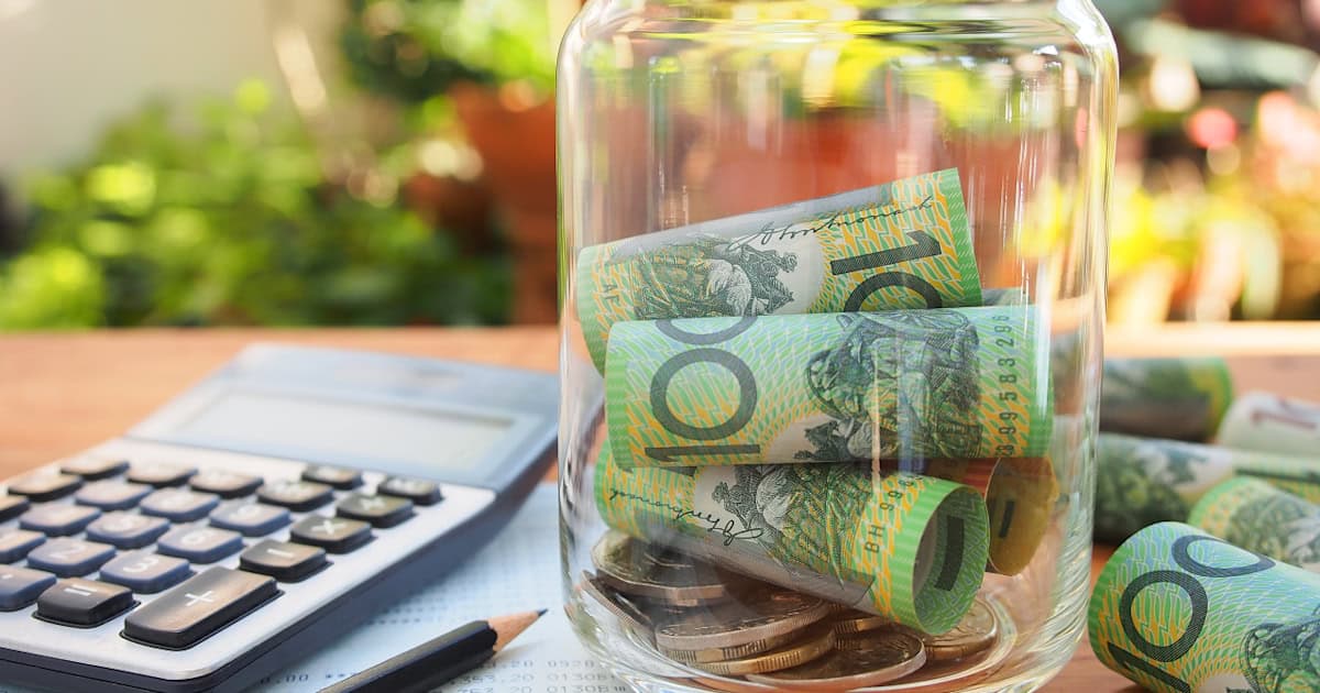 REIT Dividend Reinvestment Plans (DRIPs) vs. Cash Payouts